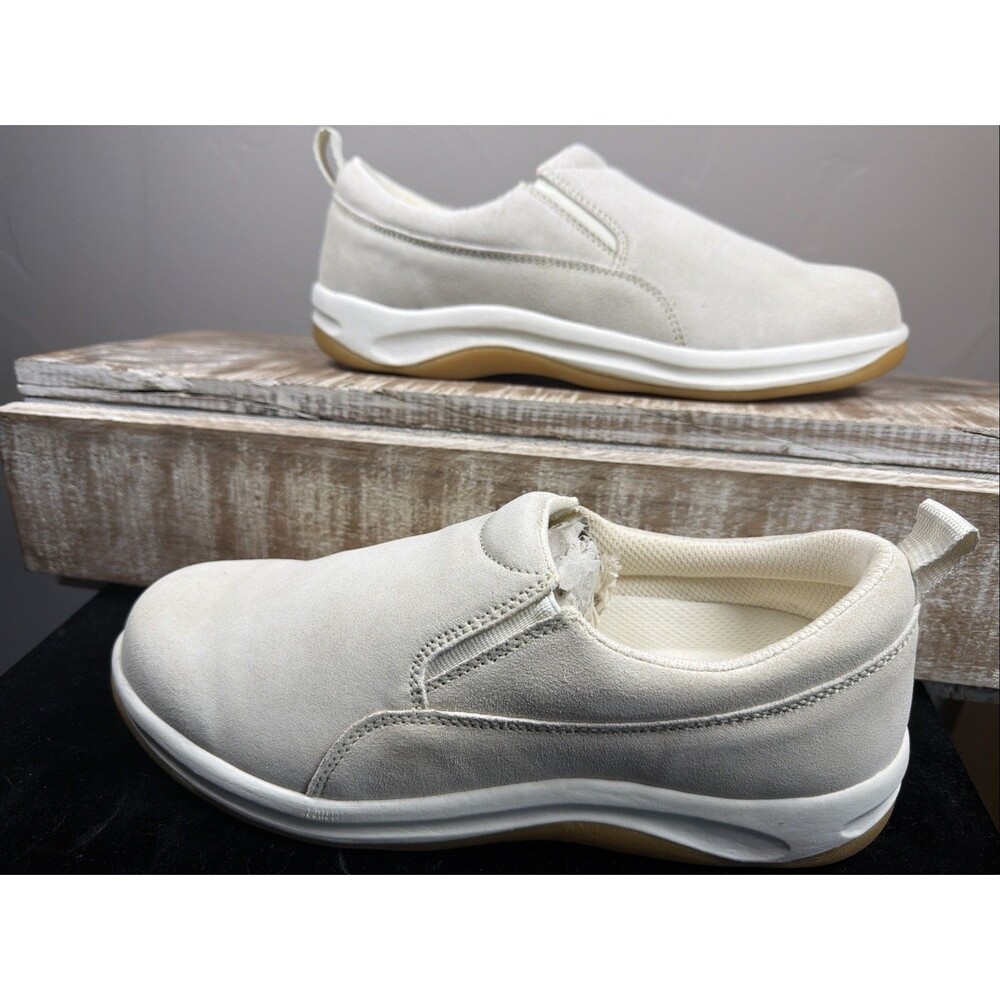 Lands' End Women's Cream Suede Slip On Sneakers/Shoes Sz 7.5 NWOB